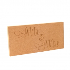 Mr & Mrs, Engraved Plaque (18mm)